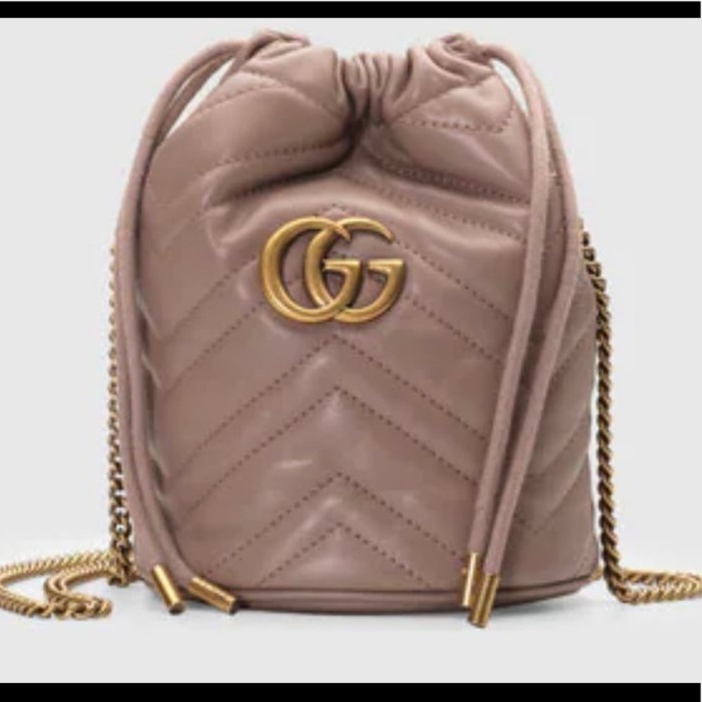 New authentic Gucci Marmont Bucket Bag Matelasse Leather